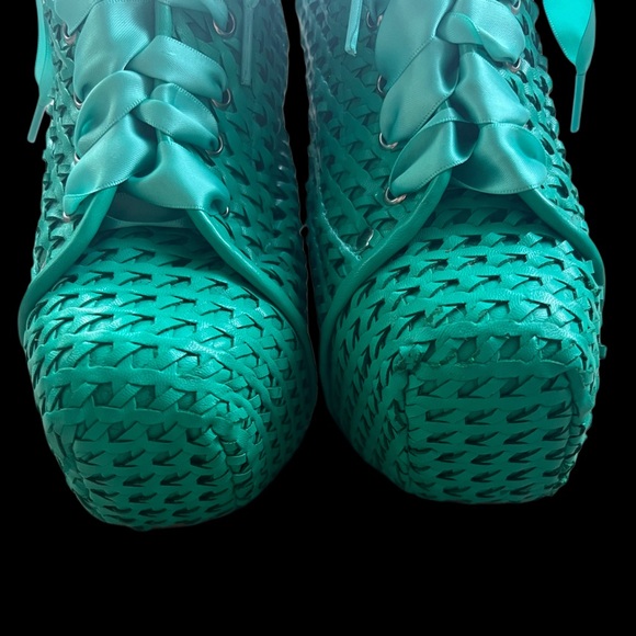 Jeffrey Campbell Green Lita Platform Shoes - Picture 4 of 12